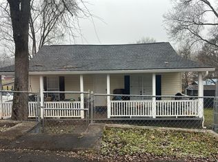 746 S Walnut St, Whitwell, TN 37397