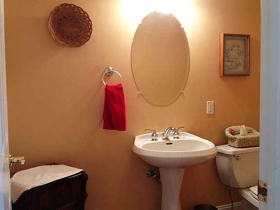 1st flr half bath 