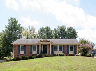 108 Pineburr Rd, Greensboro, NC 27455