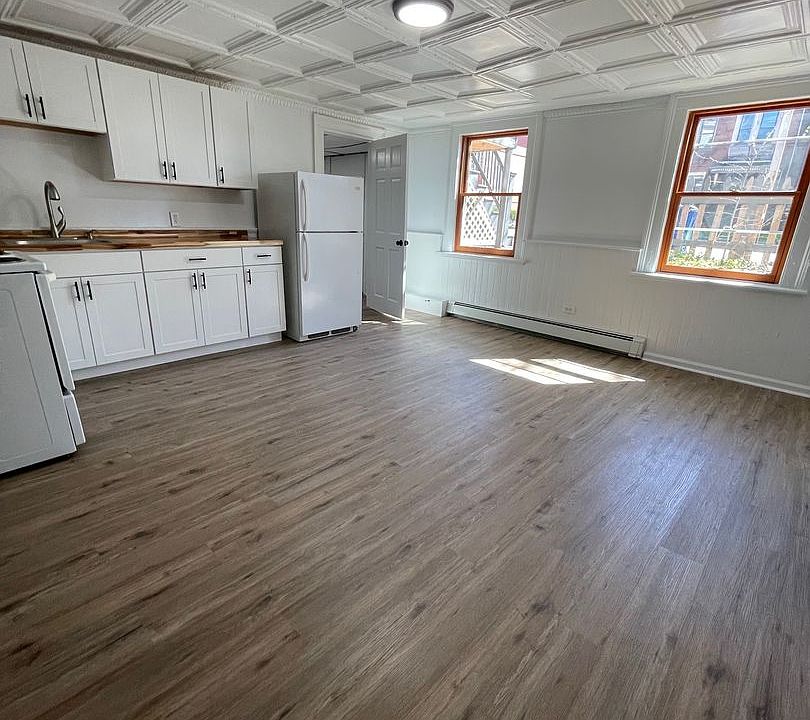 1st image of 151 Grand St #1
