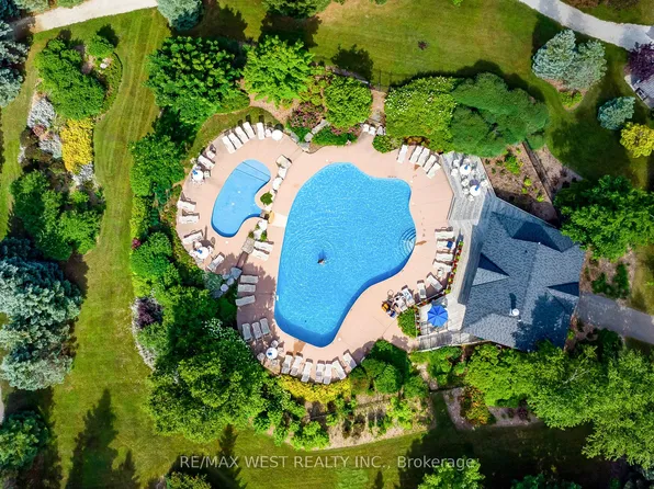 171 Snowbridge Way #37, The Blue Mountains, ON L9Y 0V1
