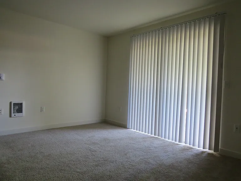 Chehalem Creek Apartments — Photo 13