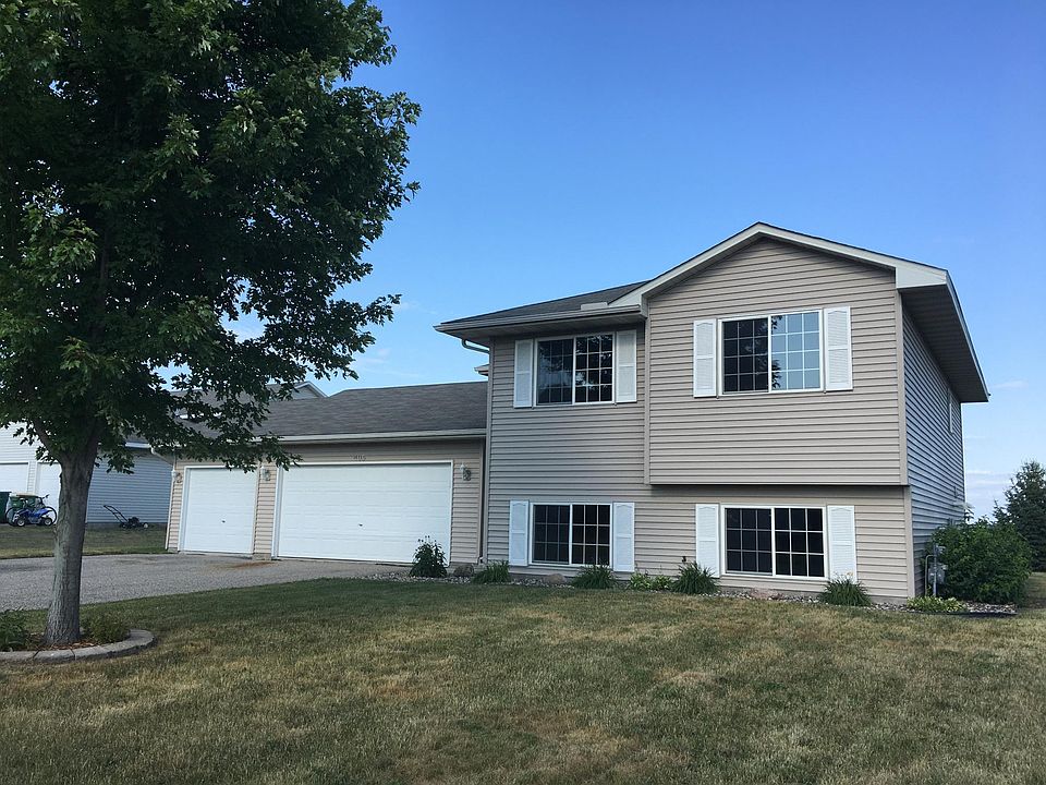 1st image of 405 Gloria Ave