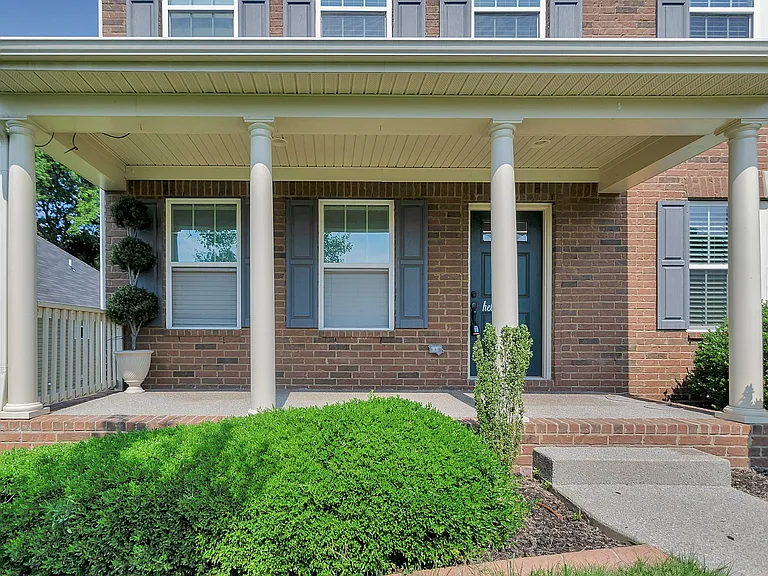 2913 Cherrybark Ct — Photo 2