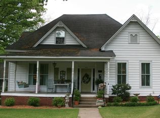 849 N Main St, Monticello, AR 71655