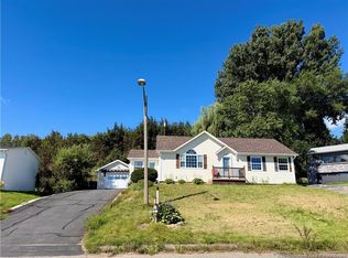 35 Cote Bleu Dr, Bathurst, NB E2A3G1