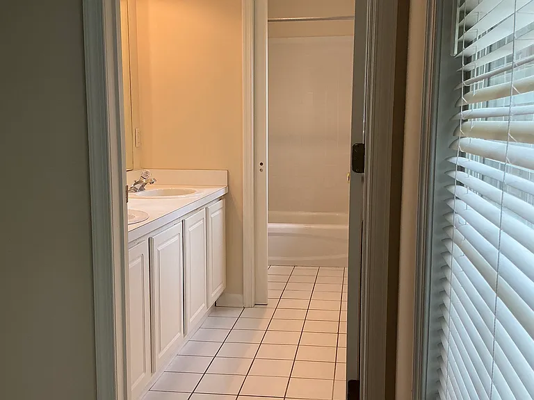 125 Summit Ave — Photo 15