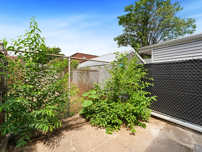 3010 Emerald St — Photo 15