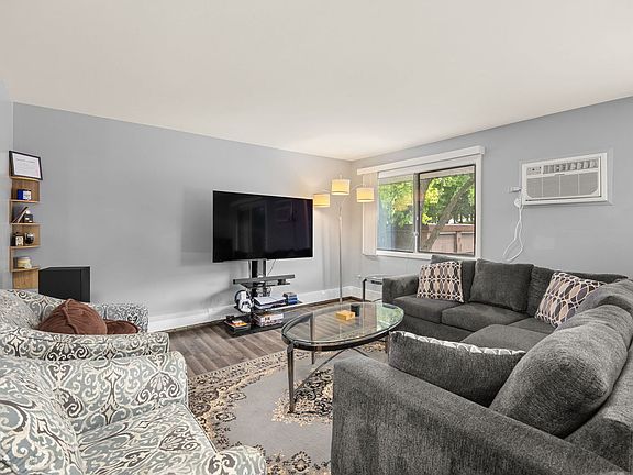 3rd image of 8305 Route 53 APT A19