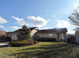 21467 Oak Bark Trl, Strongsville, OH