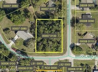 2105 Brooklawn Dr, North Fort Myers, FL 33917
