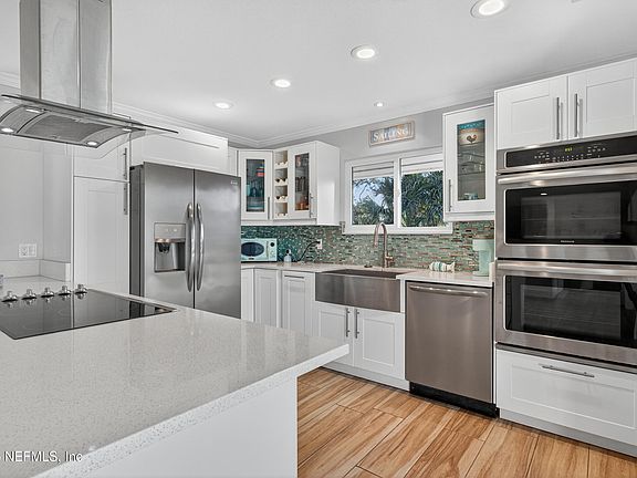 3rd image of 10039 LEISURE Lane
