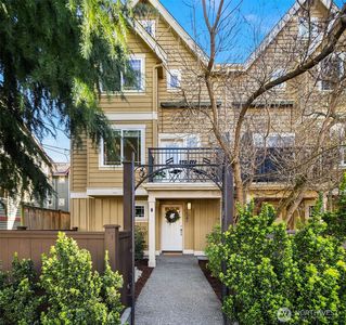 739 N 94th Street #B, Seattle, WA, 98103