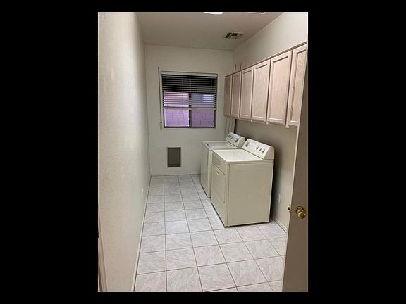 3rd image of 10527 E Flower Ave