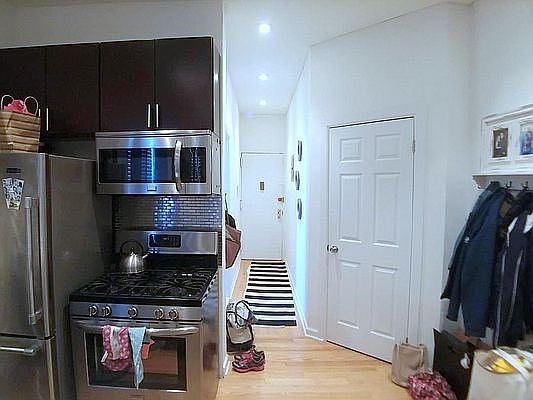 5th image of 515 Clinton Ave APT 18