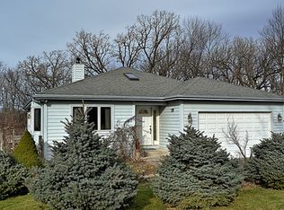 1419 Providence Dr, McHenry, IL 60051