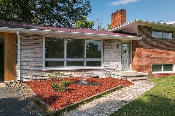 2nd image of 105 Rosefield Dr