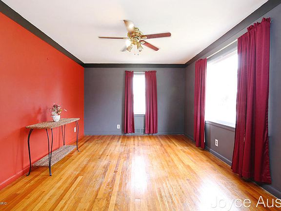 4th image of 2451 Glenbrook Ave SW