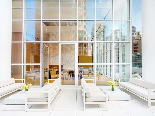 200 East 59th Street image 13 of 15