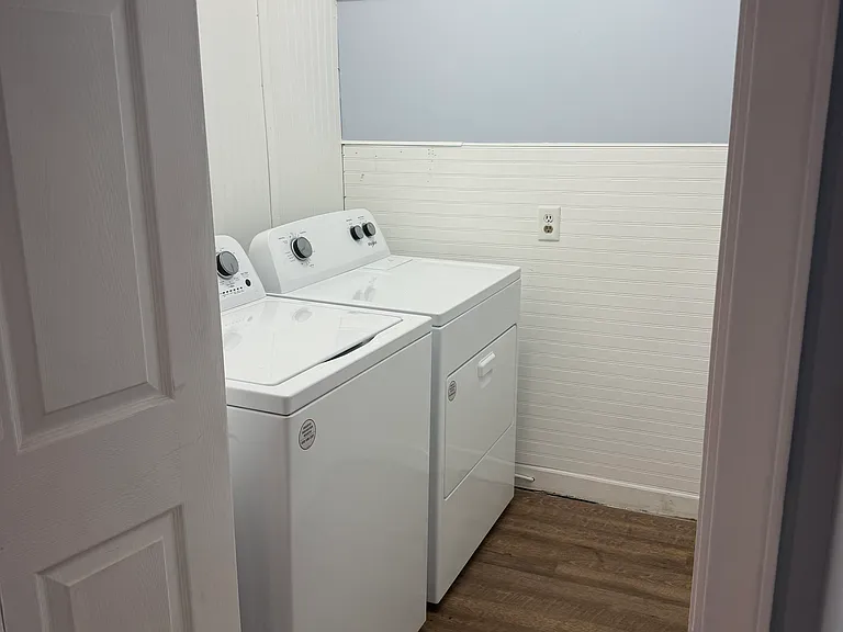 138 Whitman Cir — Photo 6