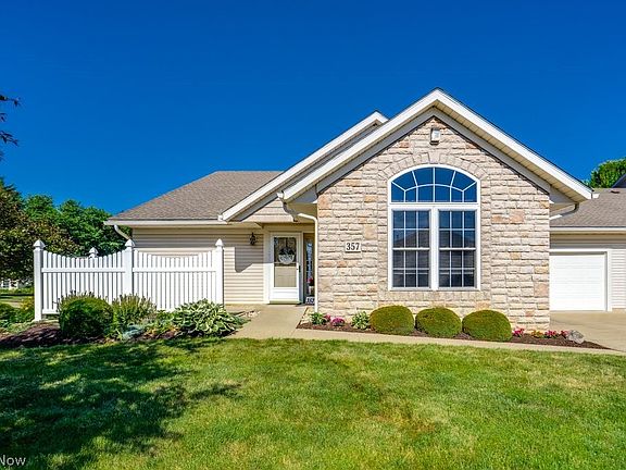 2nd image of 357 Woodbury Cir