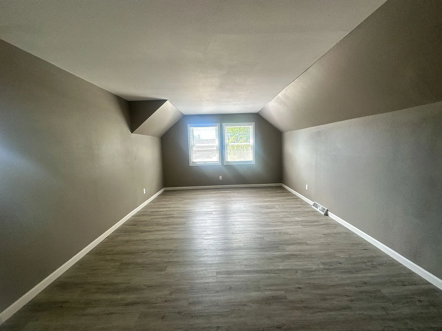 5730 N 99th St. (Duplex) — Photo 3