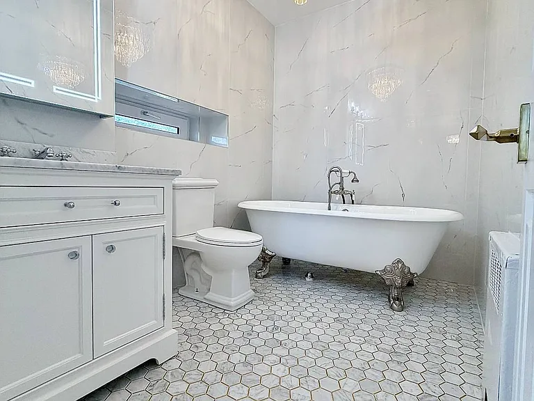 155 Beacon Hill Dr #8 — Photo 12