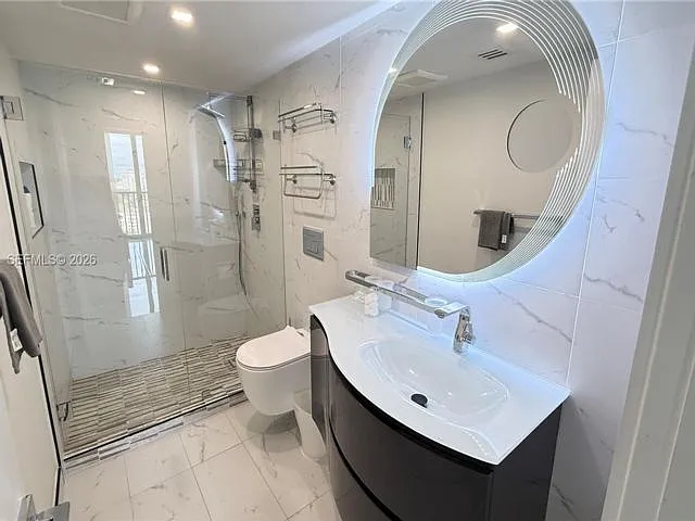19707 Turnberry Way #18K — Photo 9