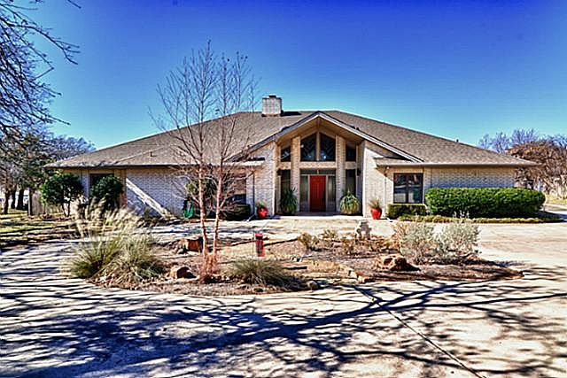 1st image of 2819 Donnybrook Dr