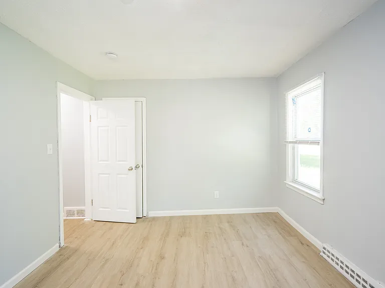 22675 Santa Maria St — Photo 34