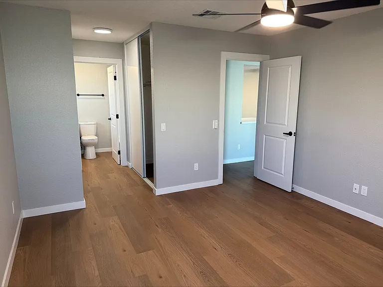 The 3900 Apartments — Photo 61