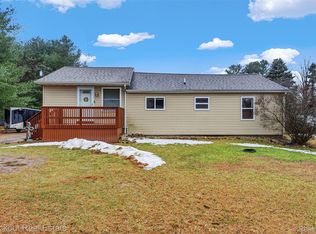 8052 Irish Rd, Millington, MI 48746