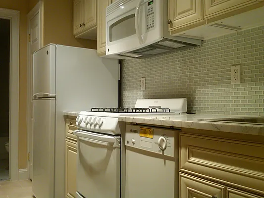 Rented by Landmark Resources | media 27