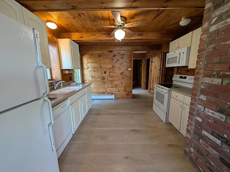 Carrier Ln — Photo 10