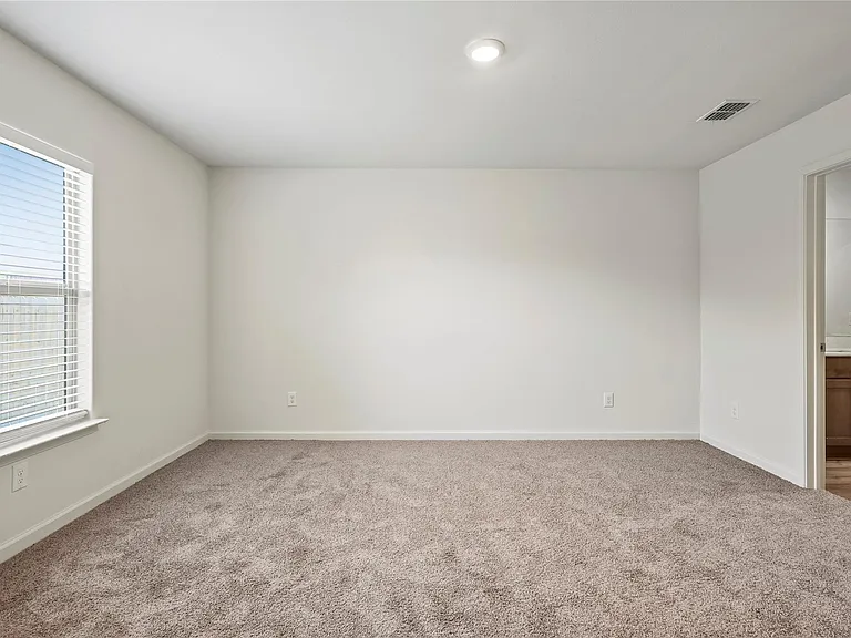 8204 Buck Mountain Pass — Photo 11