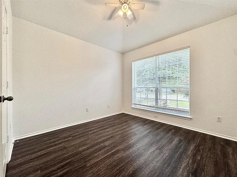 1015 Aiken Dr — Photo 31