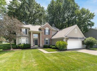 9860 Chambray St, Portage, MI 49002