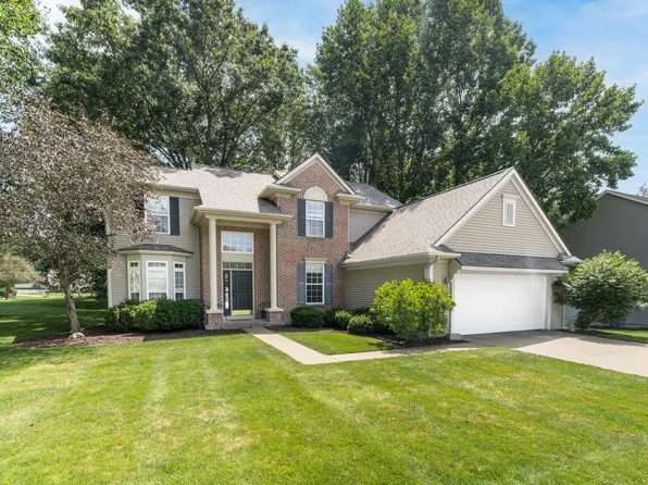 9860 Chambray St, Portage, MI 49002