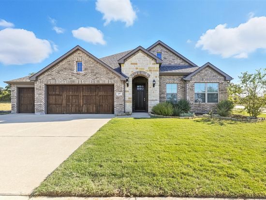 2497 Timber Hills Dr, Burleson, TX 76028