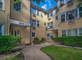 5700 W Montrose Ave APT 1D, Chicago, IL 60634