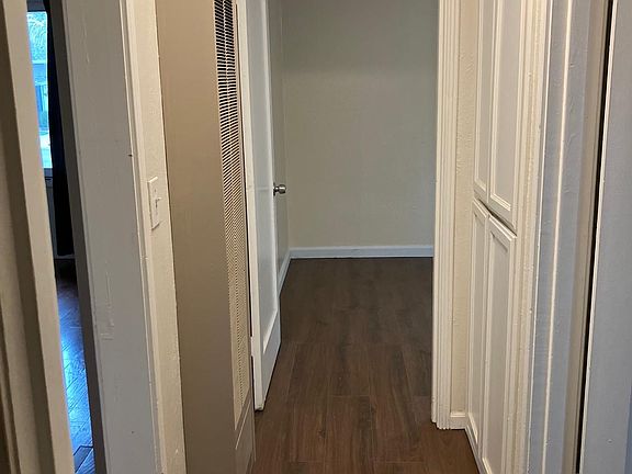 3rd image of 1014 Melbourne Ave