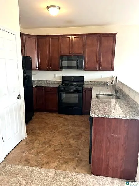 3 bed, 2.5 bath, 1670 sqft, $2,550 — Photo 4
