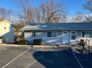 1528 Boonslick Rd, Saint Charles, MO 63301