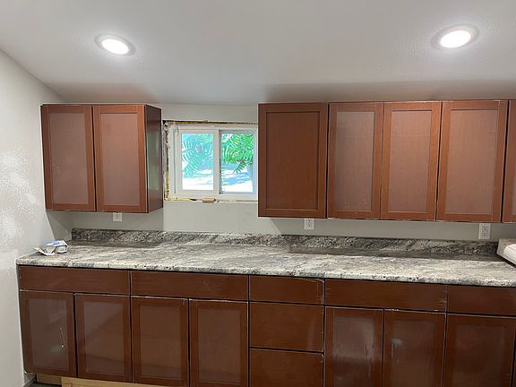 4th image of 1020 5th St