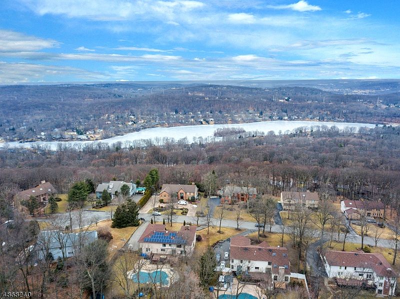2nd image of 10 Trowbridge Dr