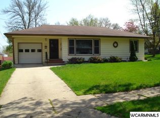 939 Redwood Dr, Fairmont, MN 56031