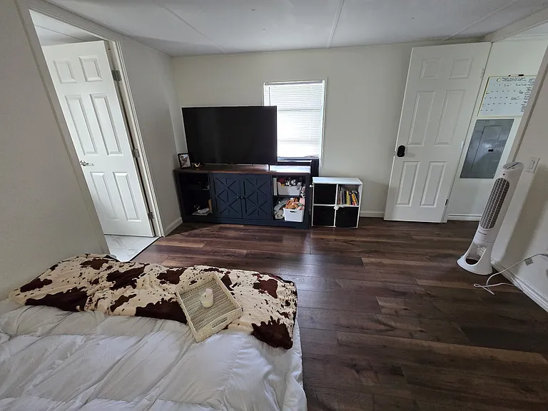 11710 Creek Gate Rd — Photo 18