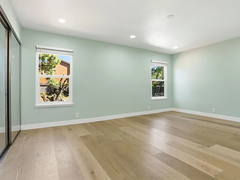 124 Erin Dr — Photo 16