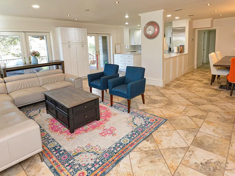 10710 D K Ranch Rd — Photo 6