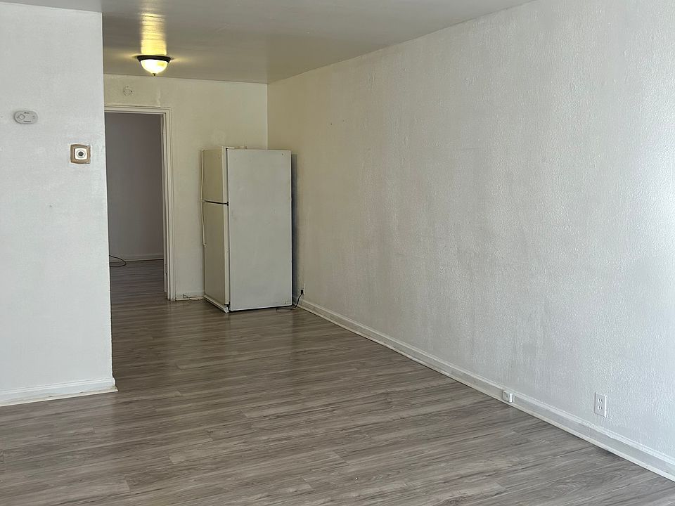 2nd image of 352 Devereaux Ave #A